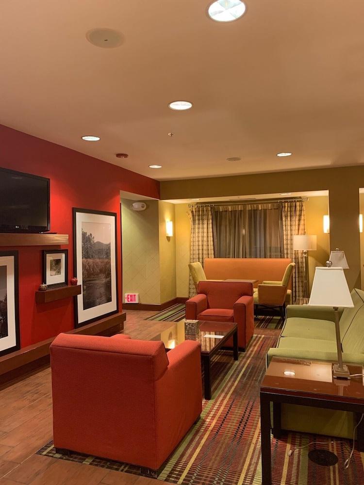 Hampton Inn Yorkville Dış mekan fotoğraf
