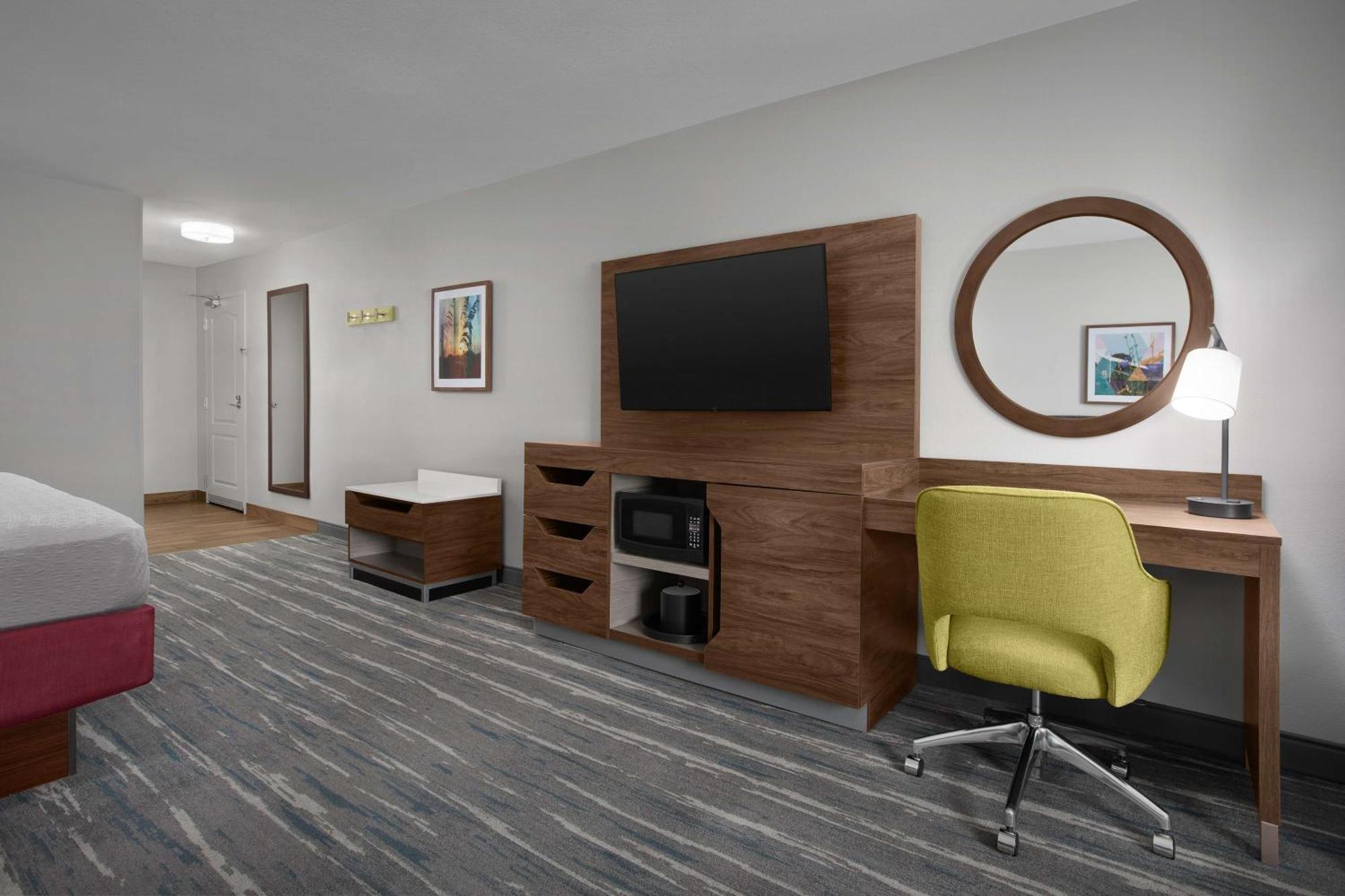 Hampton Inn Yorkville Dış mekan fotoğraf