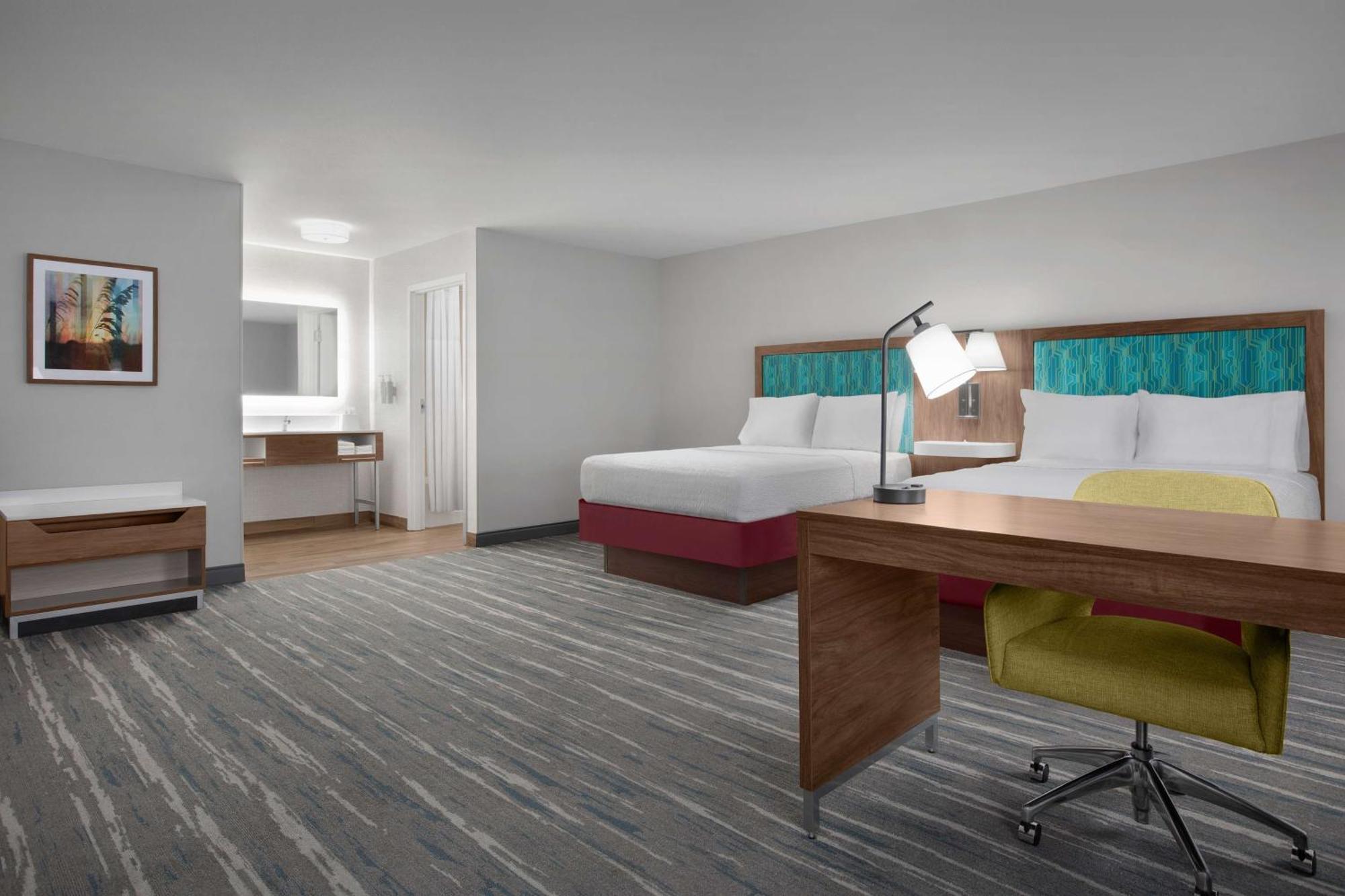 Hampton Inn Yorkville Dış mekan fotoğraf