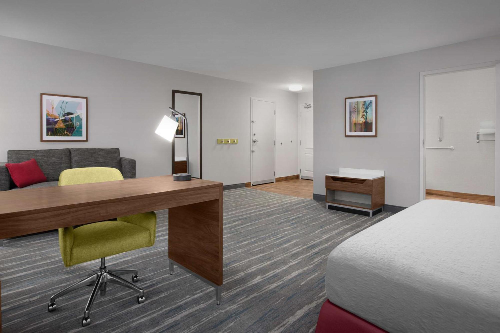 Hampton Inn Yorkville Dış mekan fotoğraf