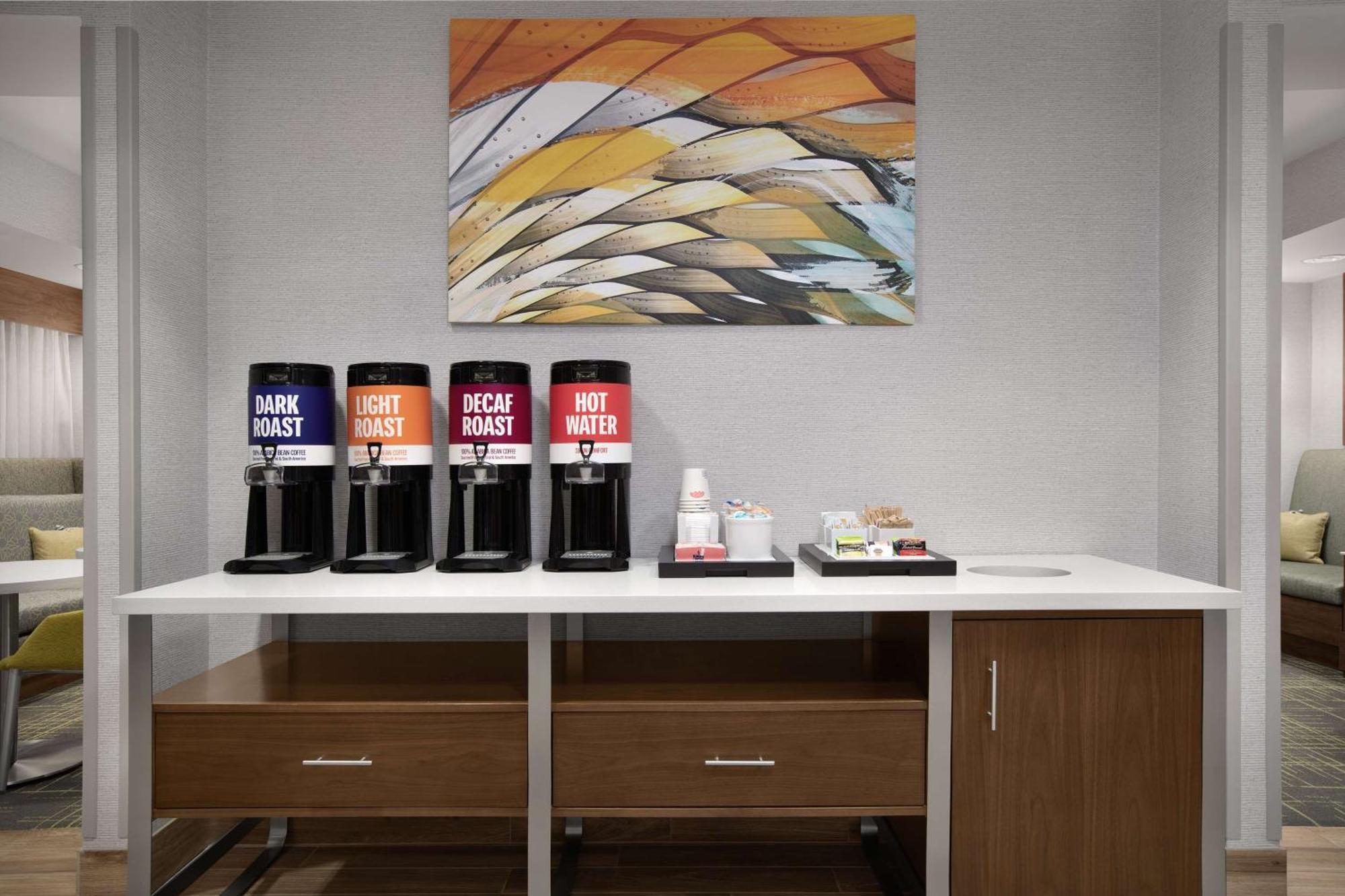 Hampton Inn Yorkville Dış mekan fotoğraf