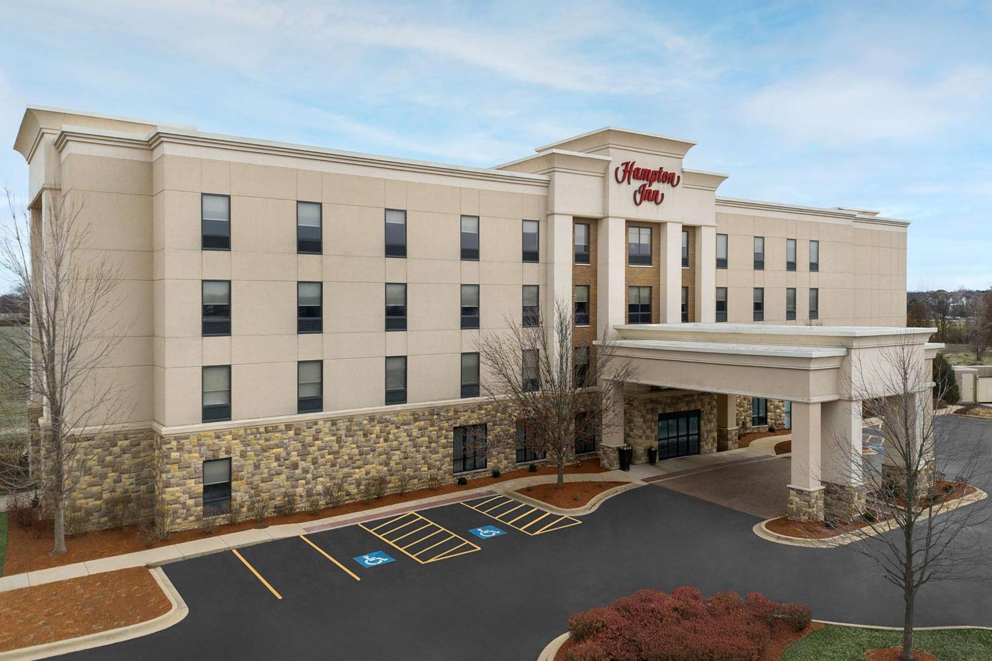 Hampton Inn Yorkville Dış mekan fotoğraf